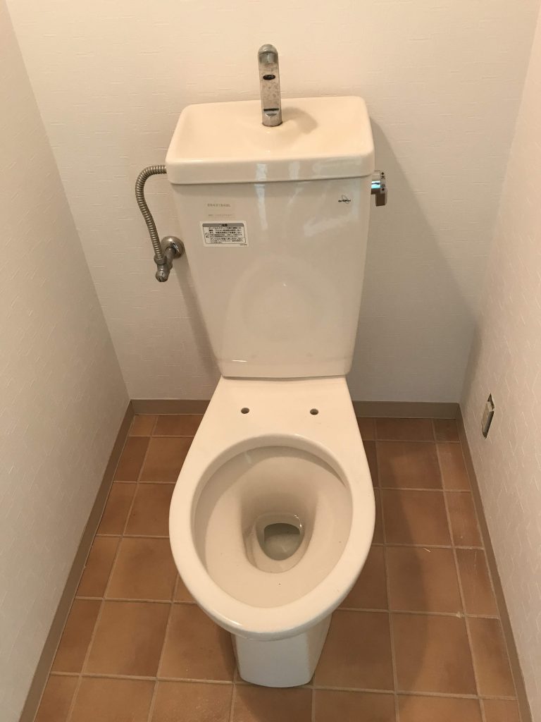 普通便座からウォシュレットに取替工事